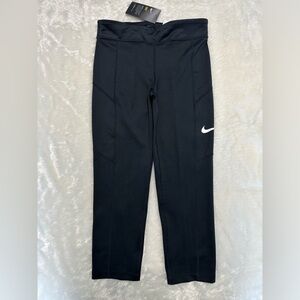 Size XL girls Nike leggings new with tags